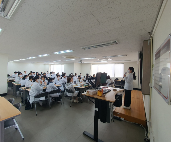 44fb381e-4a10-44a8-90a8-45d25a7a4e12.png