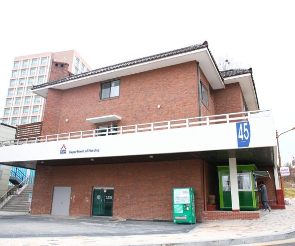 한남대학교-45-강의동.jpg